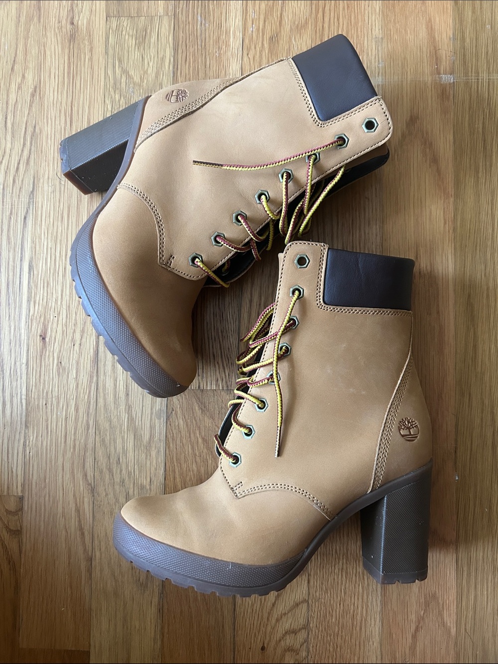 Timberland Tan Lace-Up Block Heel Ankle Boots with Dark Collar